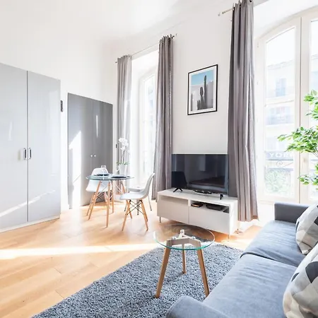35 Medecin Apt3 - Hyper Centre - Mezzanine Modern Lägenhet