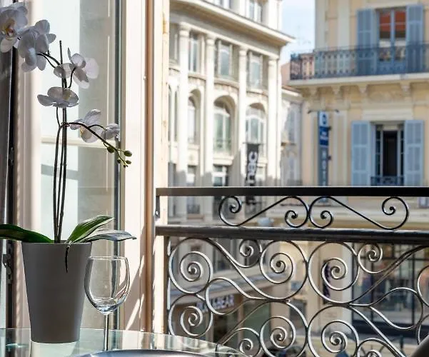 35 Medecin Apt3 - Hyper Centre - Mezzanine Modern *
